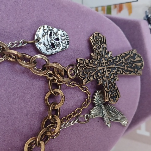 Necklace - Picture 4 of 9